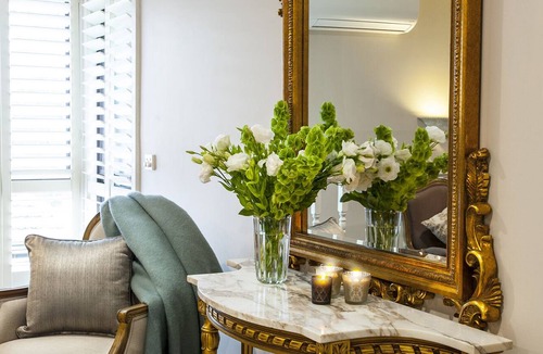 Mount Dandenong Villa | Villa d'Amour