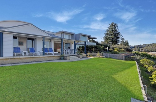 North Avoca House | Villa Dandaloo