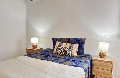 Cayenne Villa | Villa Douglas - 2 chambres, parking & garage