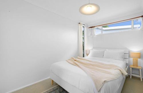 Vincentia House | Vincentia Beach Bungalow by Book Jervis Bay - Your Coastal Escape