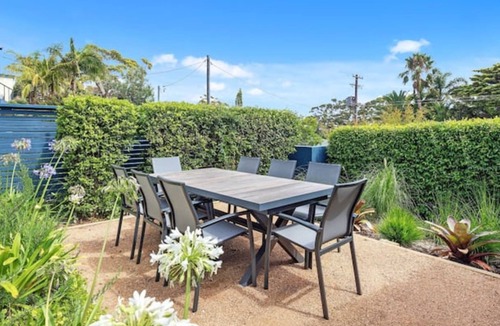 Vincentia House | Vincentia Style by Book Jervis Bay - Only 150m to the Beach - Free Wifi & Chrome Cast