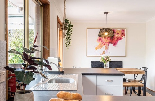 McLaren Vale House | ☆ Vineyard views from Sam & Audrey's at McLaren Vale☆Cosy Wood fire