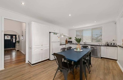 Cessnock House | Vino Cottage