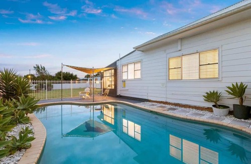 Cessnock House | Vino Cottage