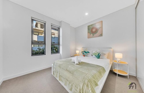 Burwood Apartment | Vivid 2 bed apartment in Burwood