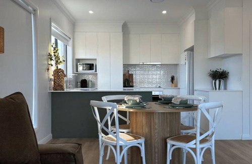 Wagga Wagga House | Wagga Central Comfort 4