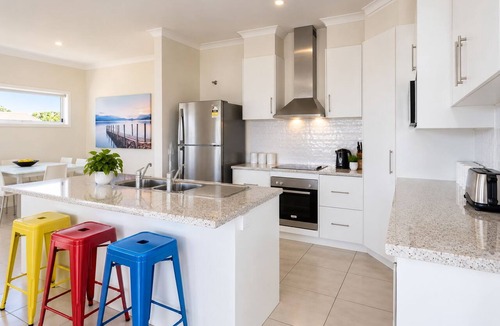 North Beach House | Wallaroo Beach House | Ocean Views, Pool Table | Sleeps 10