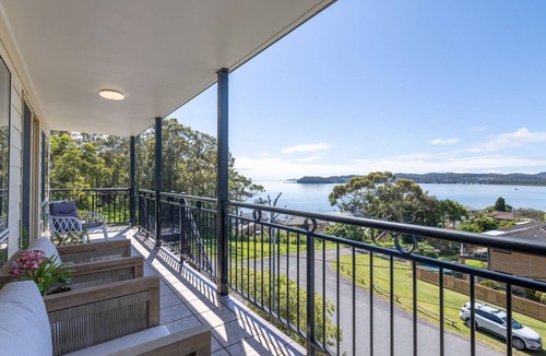 Salamander Bay House | Wanda Up, 80 Randall Dr - spectacular views, aircon and Wi-Fi