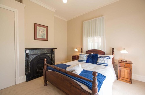 Echuca House | Wandew - Echuca Holiday Homes