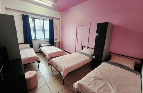 Cairns Central Business District Hostel | Wanna Stay?