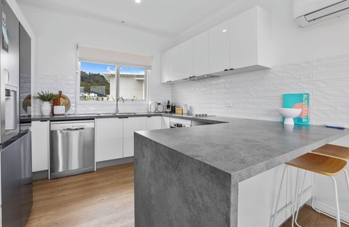 Apollo Bay House | Waratah Place