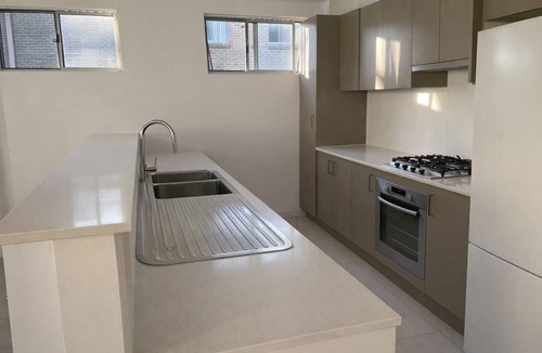 Pemulwuy Apartment | Warm & Convenient Home Near the Lake in Pemulwuy