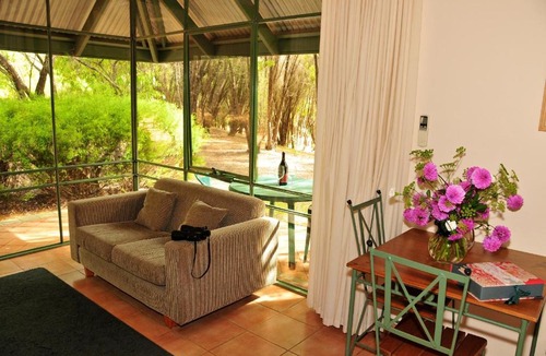 Margaret River Cabin | Waterfall Cottages