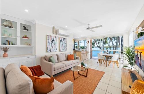 Soldiers Point Apartment | Waterfront Apartment - Soldiers Point