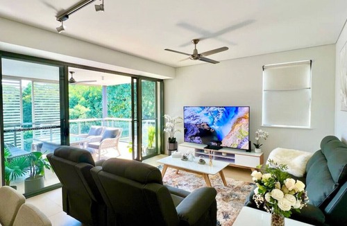 Darwin City Centre Apartment | Waterfront Escape (2 bedrooms)