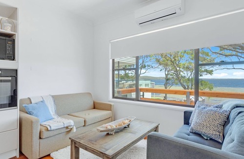Erowal Bay Cottage | Waterfront Fishermans Cottage