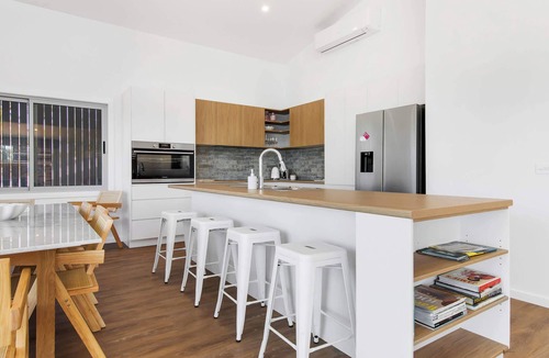 Malua Bay House | Waterfront Garden Bay Beach House