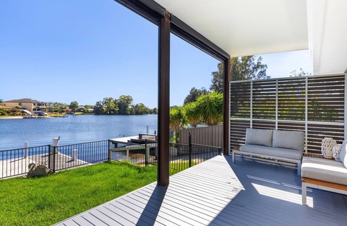 Sussex Inlet House | Watersedge - Absolute Waterfront Retreat