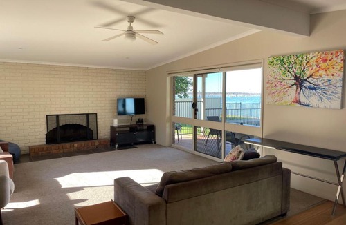 Mulwala House | Waterside Mulwala