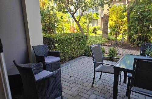Halls Head Apartment | Waterside Studio Apartment- Mandurah - With Jetty
