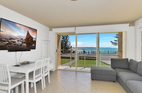 The Entrance Apartment | Waterviews on Marine - Apartment 1