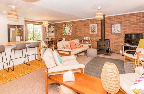 Sandy Point House | Wattle Haven at Sandy Point