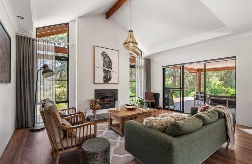 Margaret River Villa | Wattle Place - Bush Retreat Near Town & Coast