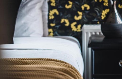 Castlemaine House | Wattle Terrace