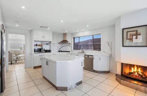 Forresters Beach House | WAVE WATCHER - New Listing, Beach Front, Pool