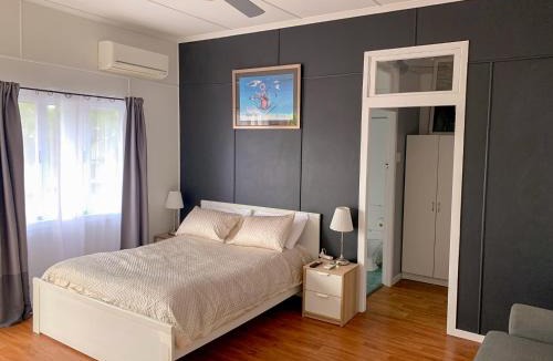 West End Apartment | West End Studio 5