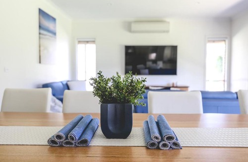 Echuca Villa | Wharparilla House