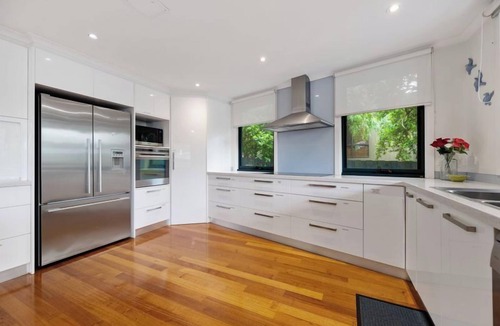 Inverloch House | Whispering Seas -Stay 3 pay 2 Winter Promo