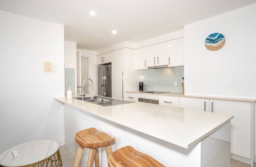 Woorim Apartment | Whispering Waves on Boyd
