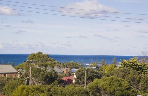 Torquay Apartment | Whitewater Apartment 101