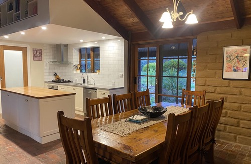 Axe Creek House | Wicklow House Country retreat - Relax and unwind