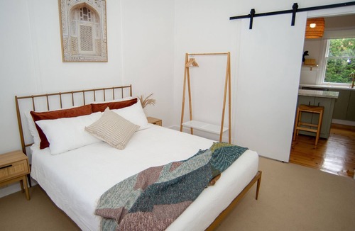 McLaren Vale House | Willow ~Prime location~ new renovated~ cosy boutique cottage