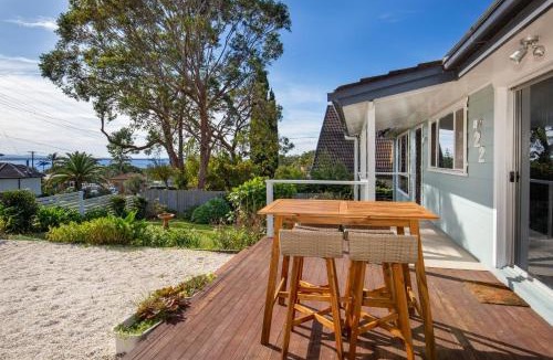 Vincentia House | WindanSea Cottage Pet Friendly Ocean Glimpses