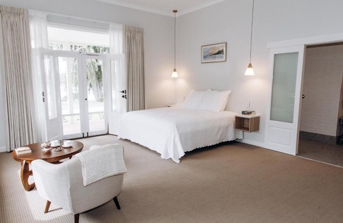 Ocean Beach Cabin | Winniston Lodge Luxury Accommodation