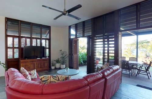 Wongaling Beach House | Wongalinga Unit 7~ Beachfront views