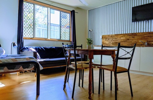 Scarness Cabin | Woolshed Eco Lodge