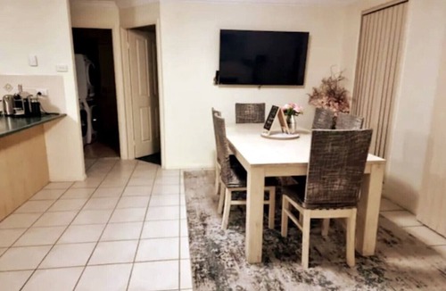 Worrigee House | Worrigee house 3 mins walk to grocery & hospital