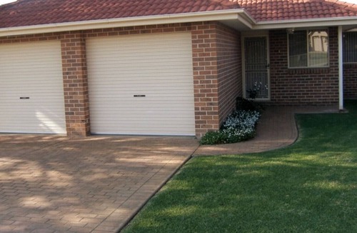 Worrigee House | Worrigee house 3 mins walk to grocery & hospital