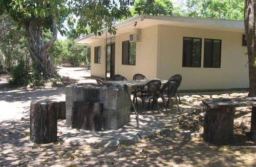 Cape Gloucester House | Wow! Idyllic Sunset Beach