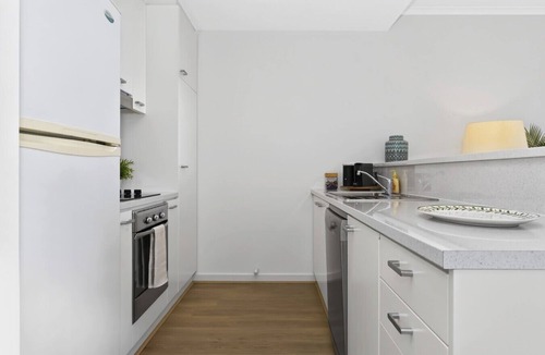 Glenelg Apartment | Wow! Panoramic Marina Views w/Carpark, Wi-Fi
