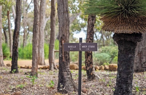 Yallingup Apartment | Wren Studio: Modern Comfort in Nature's Embrace