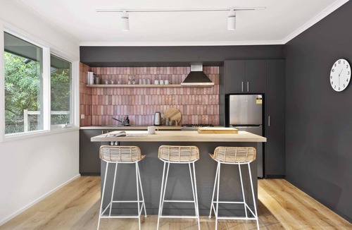 Fairhaven House | Wybellenna Magic I Second Living I Walk to beach
