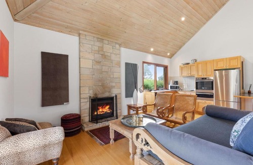 Yallingup House | Yallingup Retreat - Romantic Country Retreat for Couples
