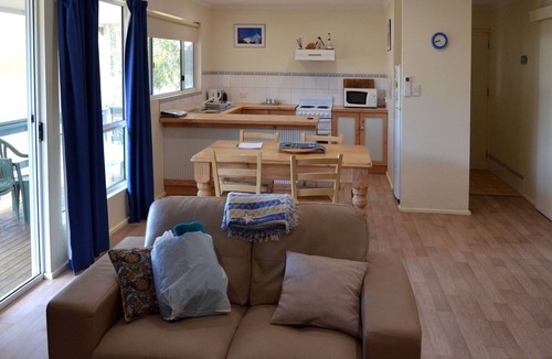 Marion Bay House | Yorke's Holiday Unit 1 | Comfortable, Budget-Friendly Stay in Marion Bay