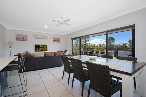 11 on Cypress in Mulwala