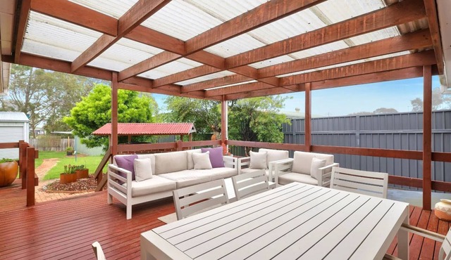 150South - stylish, spacious coastal getaway for families and groups